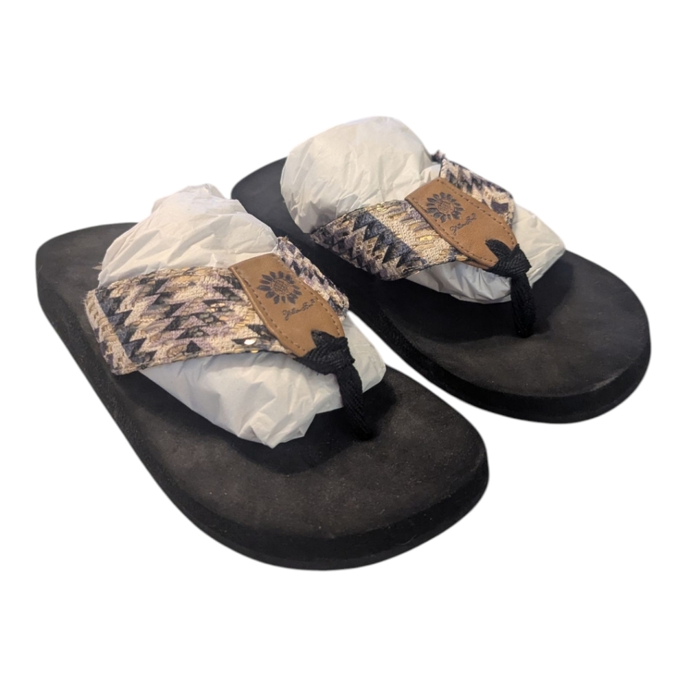 Yellow Box Kaden Aztec Print Gold Sequins Flip Flops Sandals Tan Women's 7